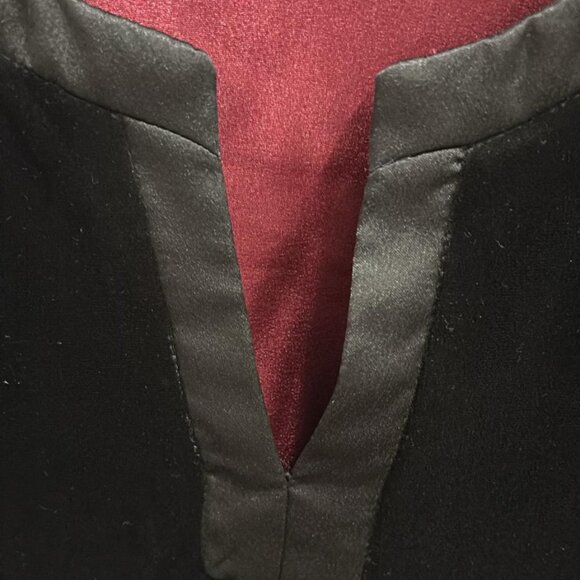 Black Velvet V-Neck Long-Sleeve Tunic Small - Picture 6 of 6